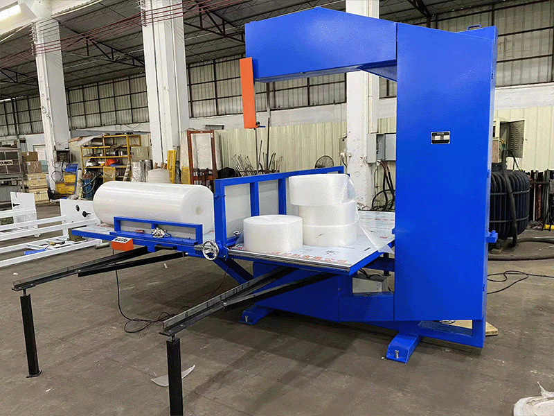 EPE Foam and Bubble Rolls Sawing Machine
