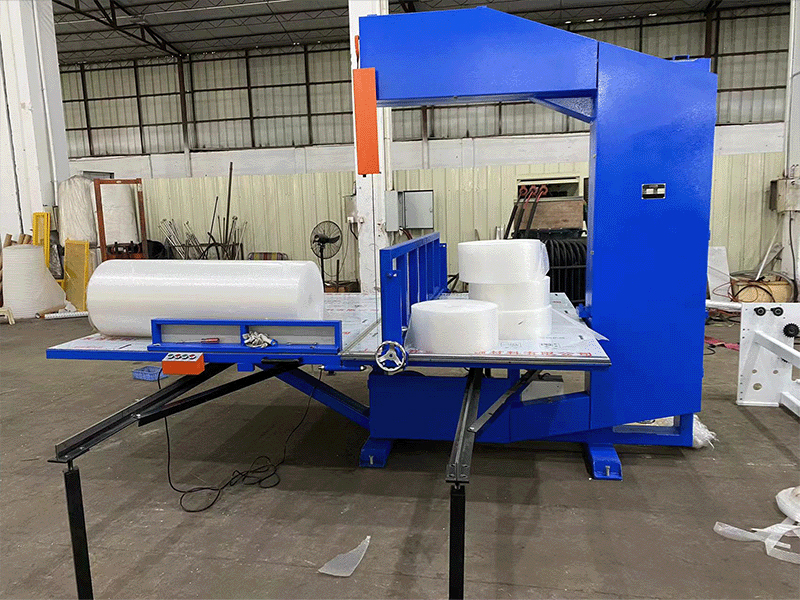 EPE Foam and Bubble Rolls Sawing Machine